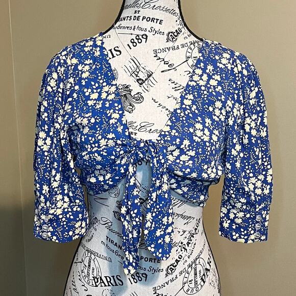 For Love And Lemons Zamira Floral Tie Front Crop Top Sz Large Blue White Flirty - Picture 2 of 7